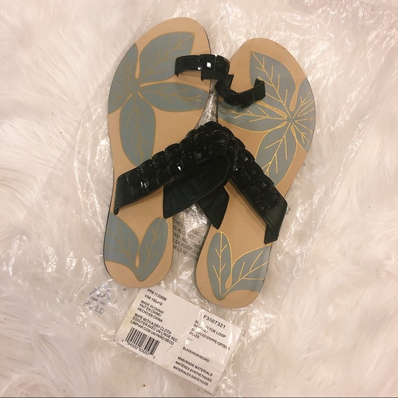 NWT Black Beaded Toe Loop Sandals! - Picture 2 of 4
